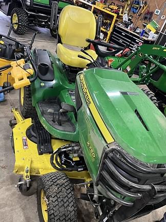 Image of John Deere X750 equipment image 4