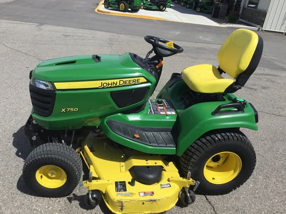 Image of John Deere X750 equipment image 2
