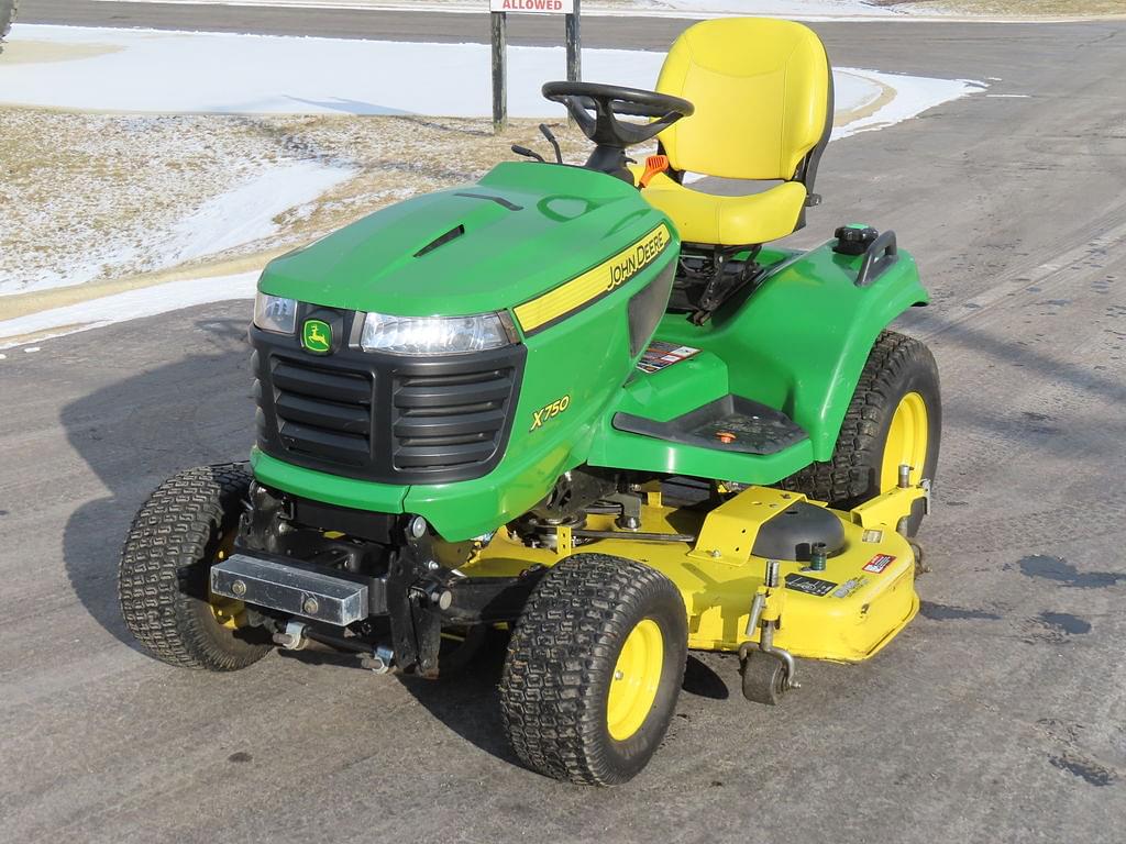 Image of John Deere X750 Primary image