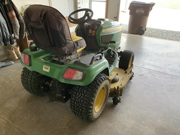 Image of John Deere X750 equipment image 2