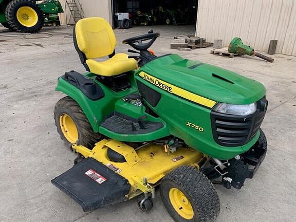 Image of John Deere X750 equipment image 4