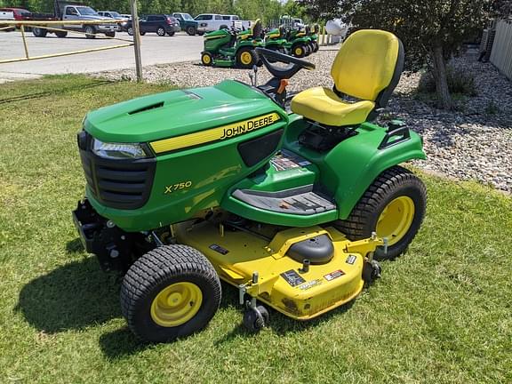 Image of John Deere X750 Primary image