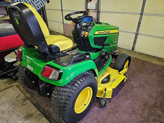 Image of John Deere X750 equipment image 3