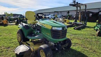Main image John Deere X750