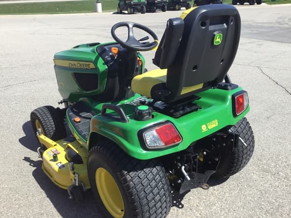 Image of John Deere X750 equipment image 4