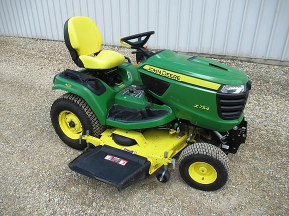 Image of John Deere X754 Primary image