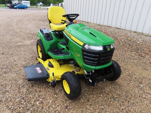 Image of John Deere X754 equipment image 2