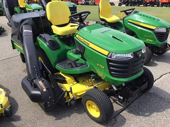 Image of John Deere X754 Primary image
