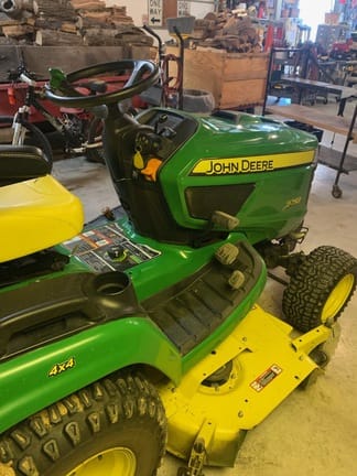 Main image John Deere X758