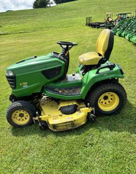 Main image John Deere X758