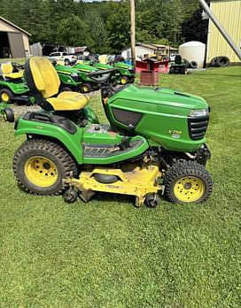 Image of John Deere X758 equipment image 2