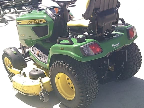 Image of John Deere X758 equipment image 4