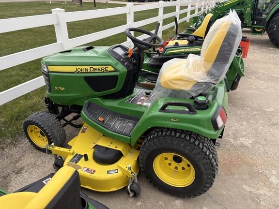 Main image John Deere X758