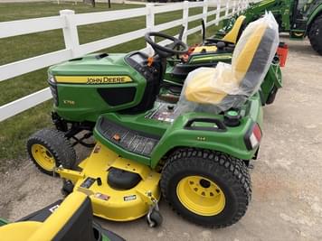 Main image John Deere X758