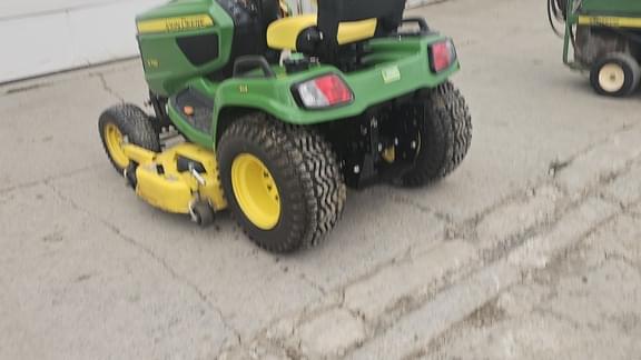 Image of John Deere X758 equipment image 3