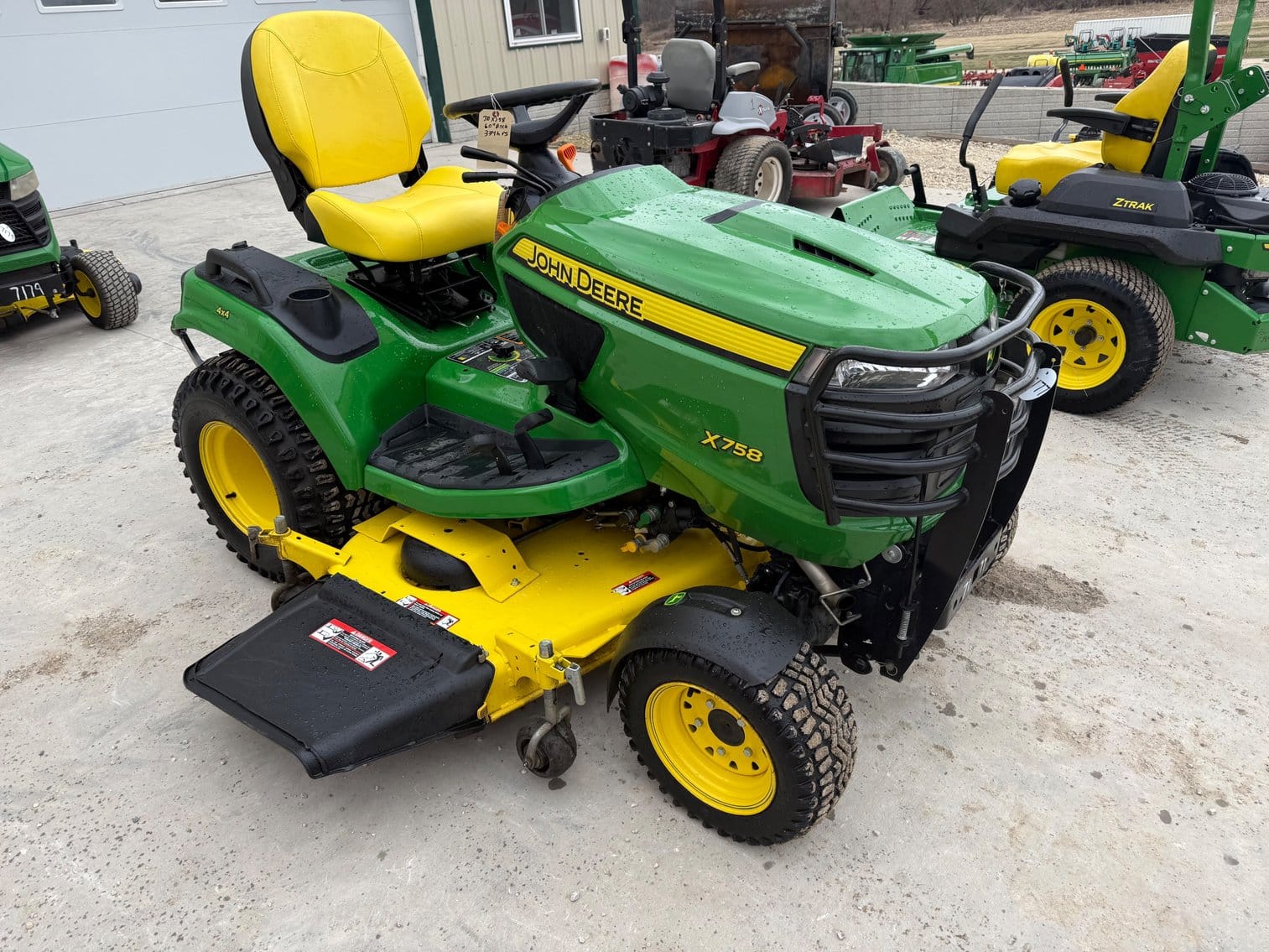 2017 John Deere X758 Equipment Image0