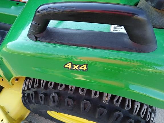 Image of John Deere X758 equipment image 4