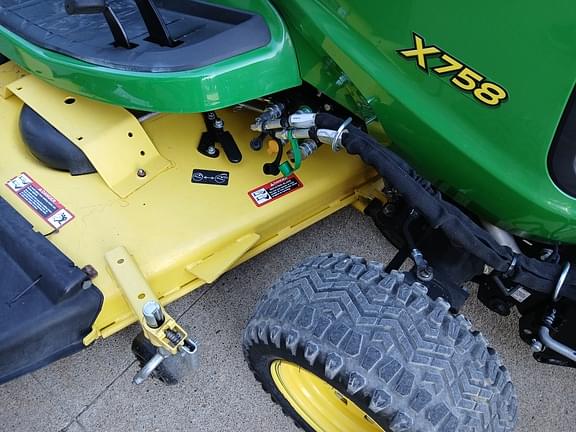 Image of John Deere X758 equipment image 1