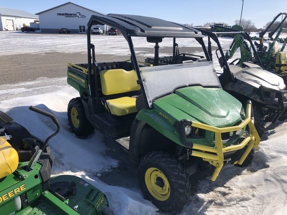 Main image John Deere XUV560
