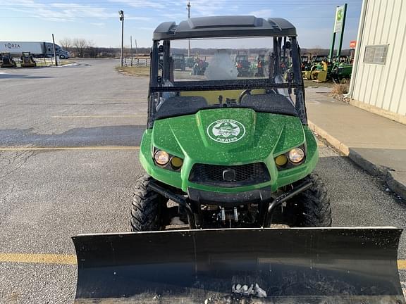 Image of John Deere XUV 590i Gator equipment image 2