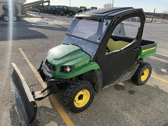 Image of John Deere XUV 590i Gator equipment image 1