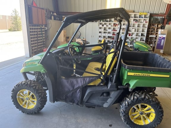 Main image John Deere XUV 590M