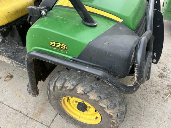 Image of John Deere Gator XUV 825i equipment image 1