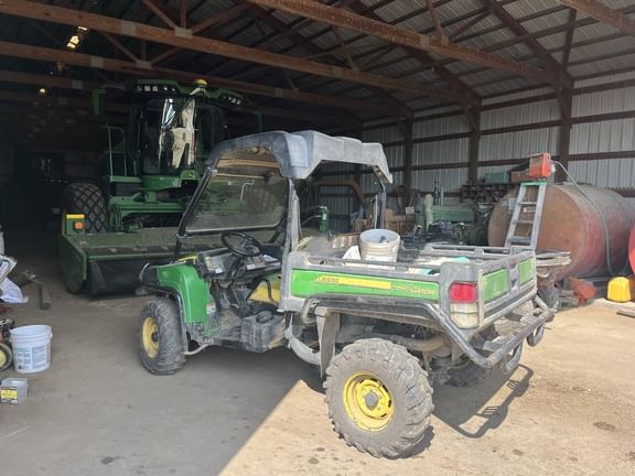 2017 John Deere Gator XUV 825i Equipment Image0