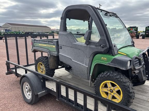 Image of John Deere Gator XUV 825i equipment image 1