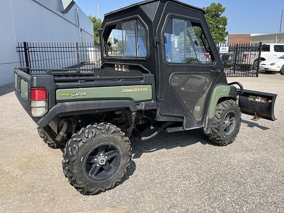 Image of John Deere Gator XUV 825i equipment image 4