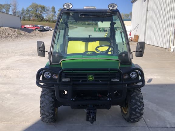 Image of John Deere Gator XUV 825i equipment image 1