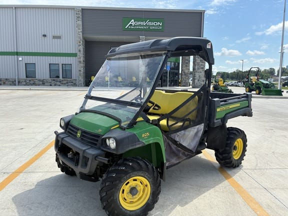 Main image John Deere Gator XUV 825i