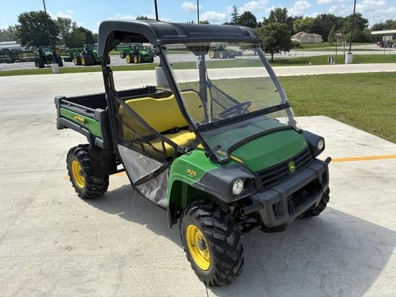 Image of John Deere Gator XUV 825i equipment image 2