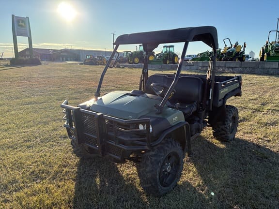 2017 John Deere Gator XUV 825i Equipment Image0