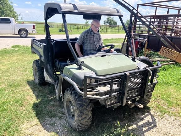 Image of John Deere Gator XUV 825i equipment image 3