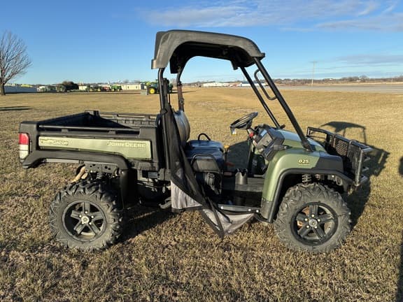 Image of John Deere Gator XUV 825i equipment image 3
