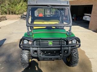 Image of John Deere Gator XUV 825i equipment image 1