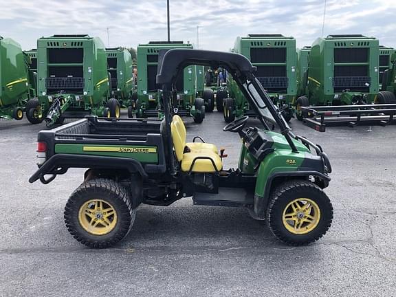 Image of John Deere Gator XUV 825i equipment image 2