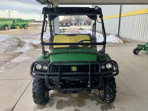 Image of John Deere Gator XUV 825i equipment image 1