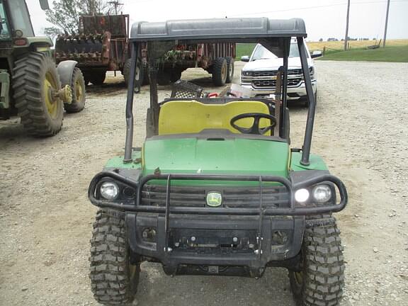 Image of John Deere Gator XUV 825i equipment image 1