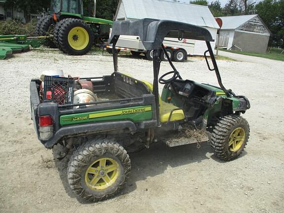 Image of John Deere Gator XUV 825i equipment image 2