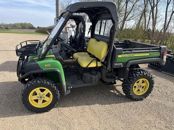 Image of John Deere Gator XUV 825i equipment image 1