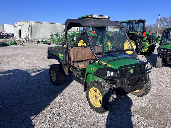 Image of John Deere Gator XUV 825i equipment image 1