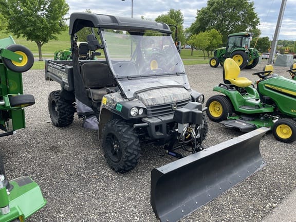 2017 John Deere Gator XUV 825i Equipment Image0