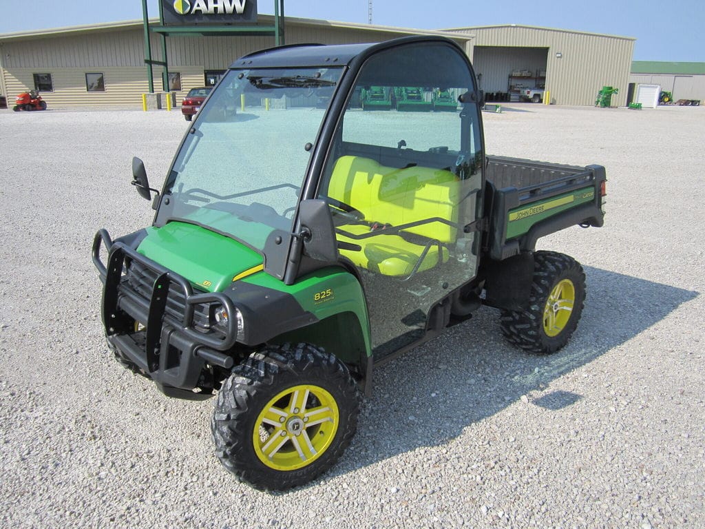 2017 John Deere Gator XUV 825i Equipment Image0
