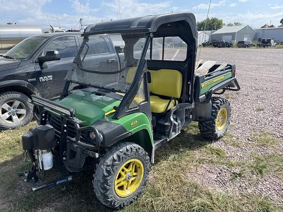 Image of John Deere Gator XUV 825i equipment image 1