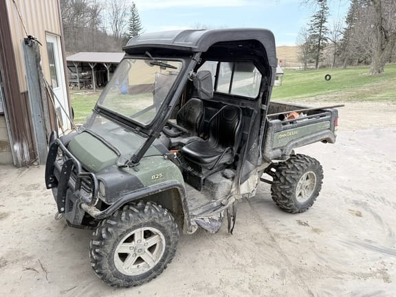 2017 John Deere Gator XUV 825i Equipment Image0