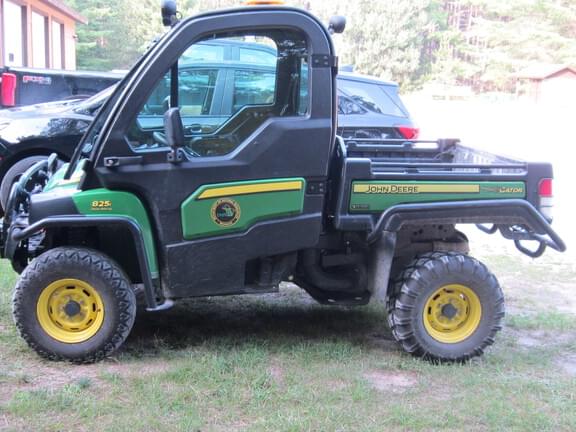 Image of John Deere Gator XUV 825i Primary image