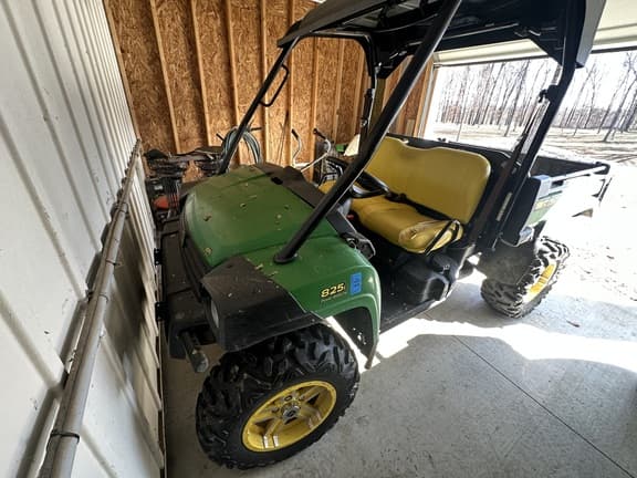 Image of John Deere Gator XUV 825i Primary image