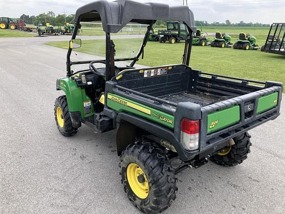 Image of John Deere Gator XUV 825i equipment image 2